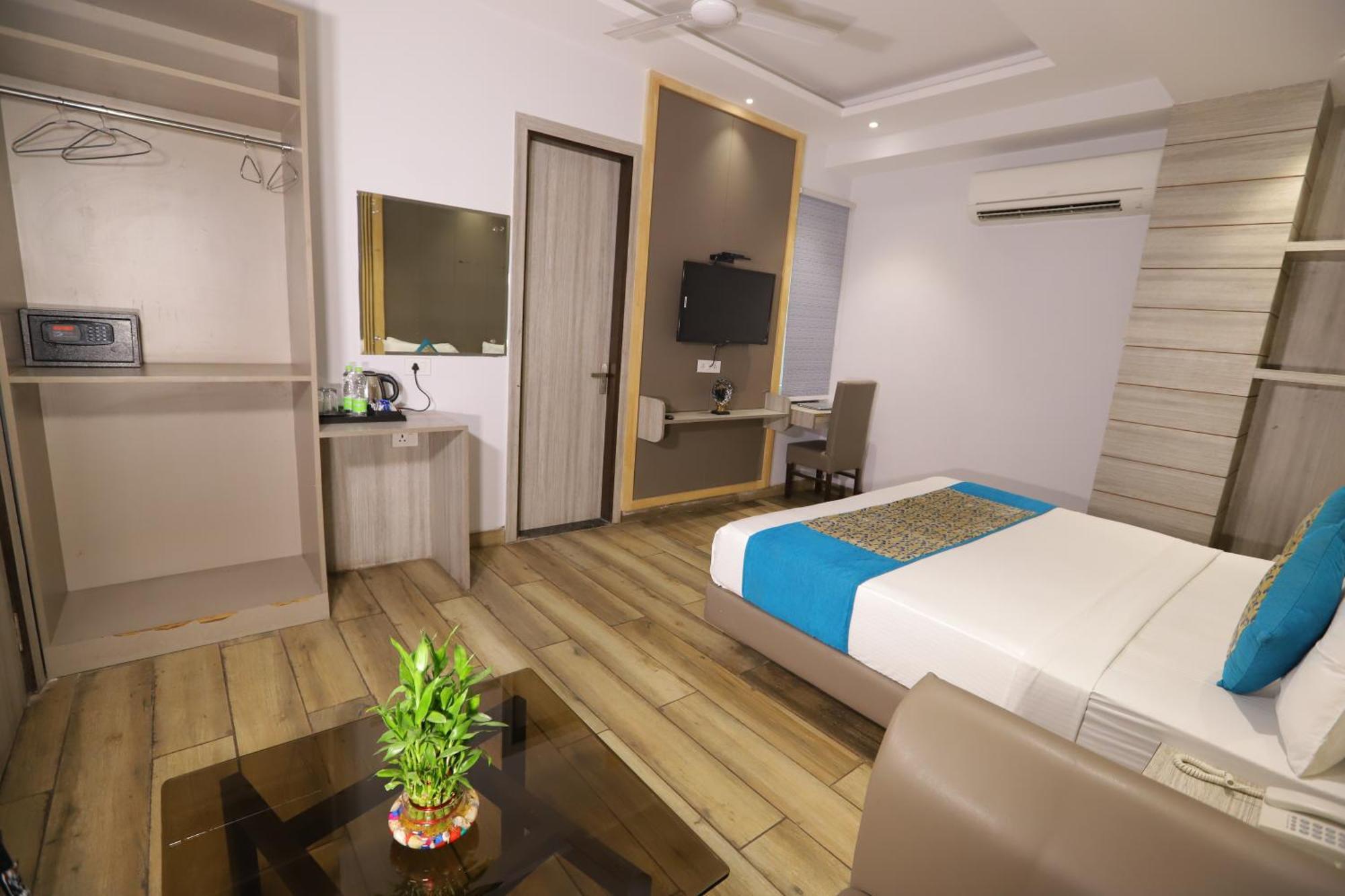Hotel Kelvish Free Airport Pickup نيودلهي المظهر الخارجي الصورة